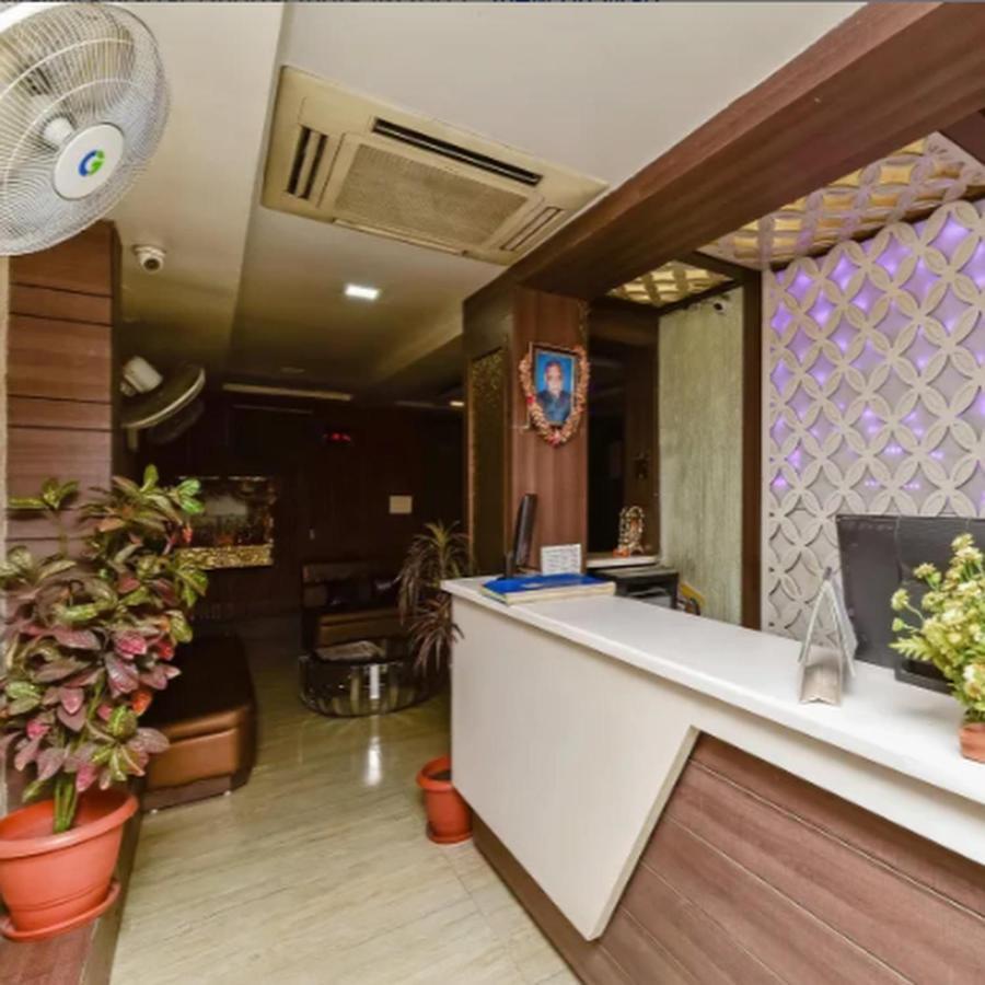 Brij Palace Hotel โบปาล ภายนอก รูปภาพ